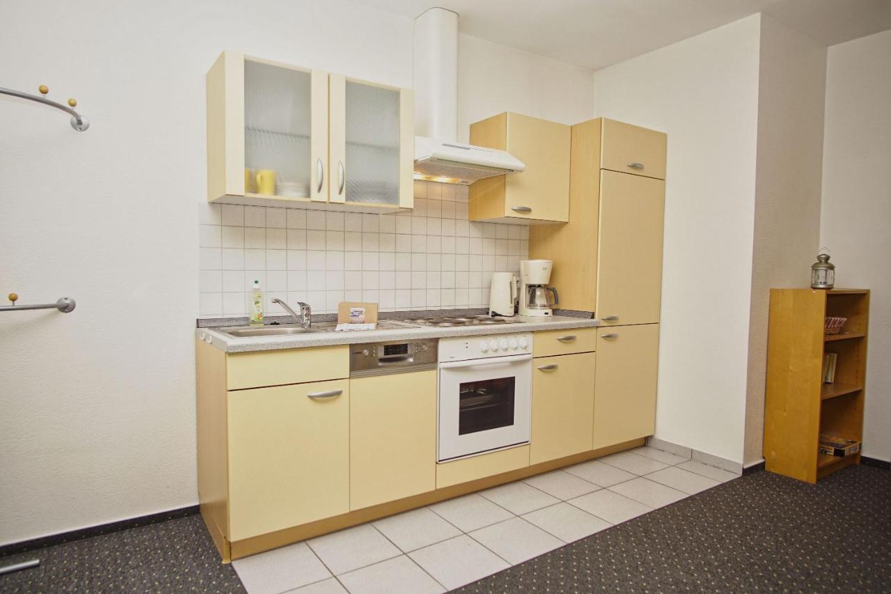 Nah Am Meer, Ruhige Lage, Gratis Nutzung Vom Ahoi Erlebnisbad Und Sauna In Sellin - Haus Inselblick Fewo 01 Гьорен Екстериор снимка
