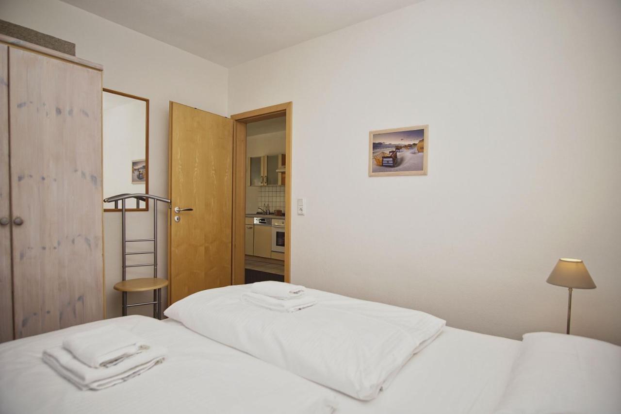 Nah Am Meer, Ruhige Lage, Gratis Nutzung Vom Ahoi Erlebnisbad Und Sauna In Sellin - Haus Inselblick Fewo 01 Гьорен Екстериор снимка